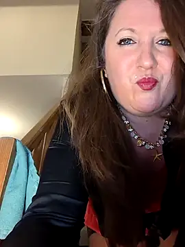 Candy-Desire online show from April 13, 2026, 6:45 pm