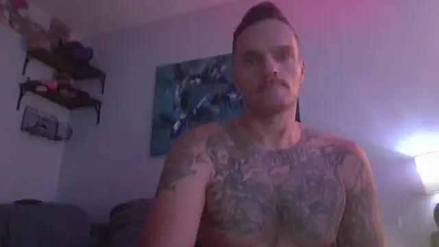 UnCuTupTheBuTT online show from September 29, 2025, 6:42 am