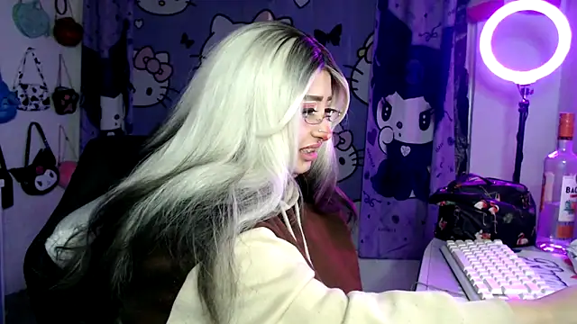 lussyevans24 online show from March 3, 2026, 1:56 am