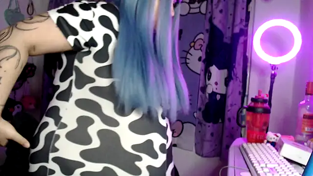 lussyevans24 online show from May 10, 2026, 2:48 am
