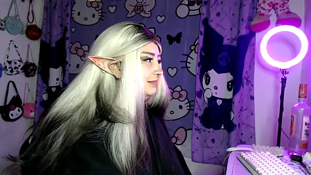 lussyevans24 online show from February 5, 2026, 7:15 am