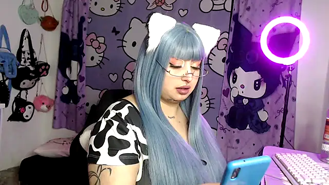 lussyevans24 online show from May 20, 2026, 2:41 am