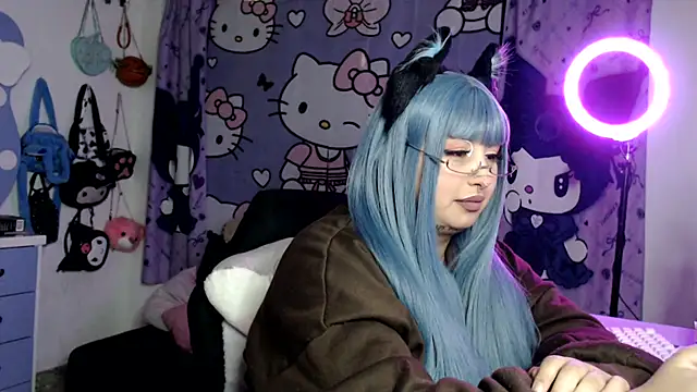 lussyevans24 online show from May 27, 2026, 3:14 am