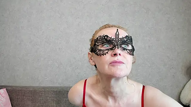 Snapshot of angelica_marquise chatting on April 19, 2026, 6:54 pm angelica marquise online show from April 19, 2026, 6:54 pm
