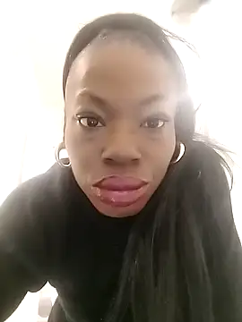 Snapshot of Cinderella_Jewels_ chatting on March 27, 2026, 3:57 pm Cinderella Jewels online show from March 27, 2026, 3:57 pm