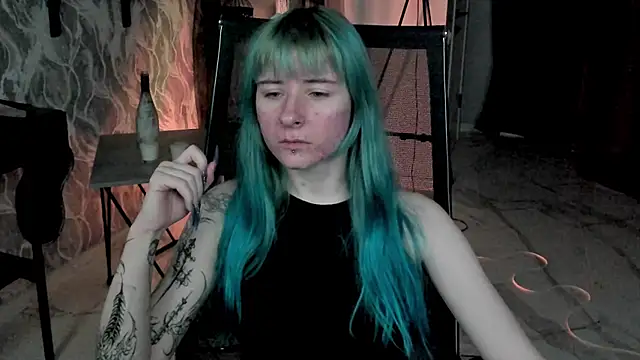 Snapshot of LexiWenford chatting on October 13, 2025, 2:35 am LexiWenford online show from October 13, 2025, 2:35 am