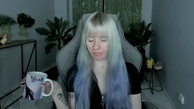 Snapshot of LexiWenford chatting on November 13, 2025, 3:10 am LexiWenford online show from November 13, 2025, 3:10 am