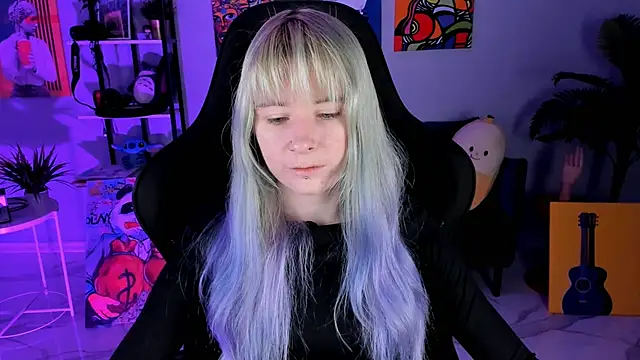 Snapshot of LexiWenford chatting on November 12, 2025, 3:10 am LexiWenford online show from November 12, 2025, 3:10 am