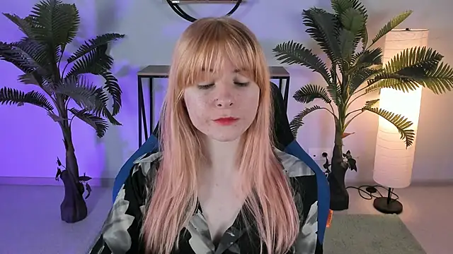 Snapshot of LexiWenford chatting on March 10, 2025, 3:01 am LexiWenford online show from March 10, 2025, 3:01 am