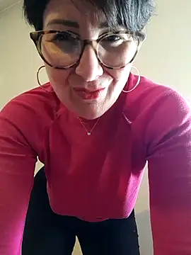 Snapshot of Viola8p chatting on March 25, 2026, 2:49 pm Viola8p online show from March 25, 2026, 2:49 pm