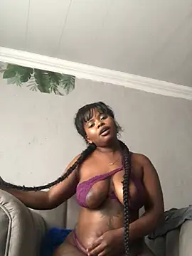 Snapshot of DiamondGoddes chatting on March 19, 2025, 2:35 pm DiamondGoddes online show from March 19, 2025, 2:35 pm