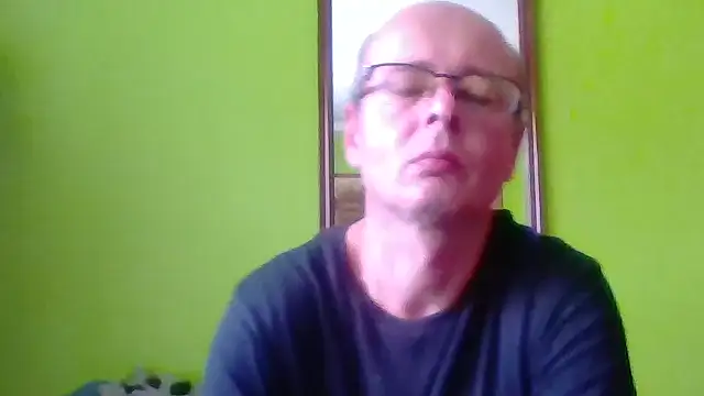 Snapshot of Tiger202441 chatting on August 3, 2026, 9:37 am Tiger202441 online show from August 3, 2026, 9:37 am