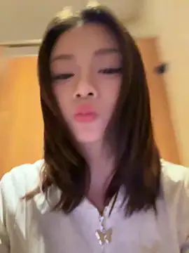 Snapshot of Asia-Melody chatting on December 5, 2025, 6:34 am Asia-Melody online show from December 5, 2025, 6:34 am