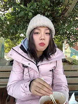 Snapshot of Asia-Melody chatting on January 13, 2026, 9:13 am Asia-Melody online show from January 13, 2026, 9:13 am