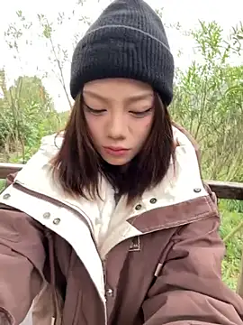 Snapshot of Asia-Melody chatting on December 2, 2025, 4:47 am Asia-Melody online show from December 2, 2025, 4:47 am