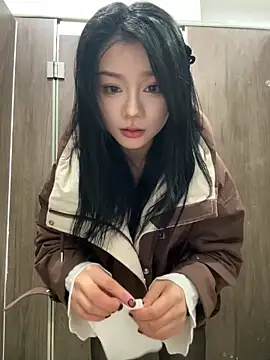 Snapshot of Asia-Melody chatting on March 17, 2025, 6:29 am Asia-Melody online show from March 17, 2025, 6:29 am