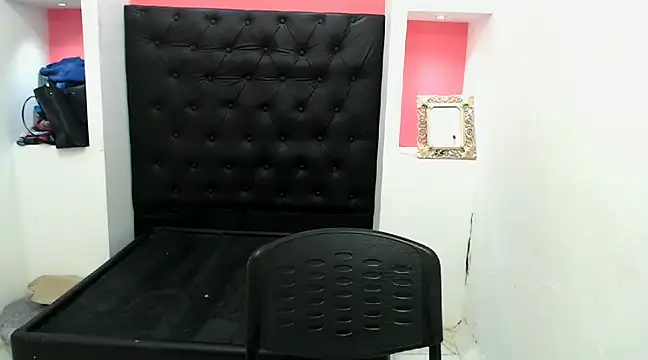 Snapshot of Dona_Tela chatting on December 13, 2024, 6:27 pm Dona Tela online show from December 13, 2024, 6:27 pm