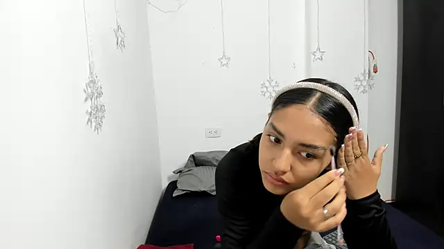 Snapshot of monse_02 chatting on April 10, 2026, 12:34 pm monse 02 online show from April 10, 2026, 12:34 pm