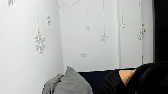 Snapshot of monse_02 chatting on April 1, 2026, 1:34 pm monse 02 online show from April 1, 2026, 1:34 pm