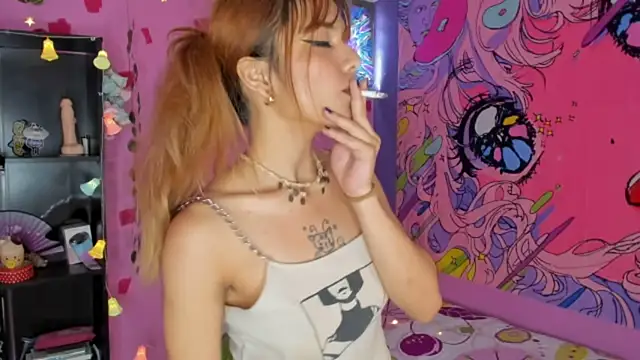 Snapshot of kittyzenn chatting on February 7, 2025, 8:10 pm kittyzenn online show from February 7, 2025, 8:10 pm