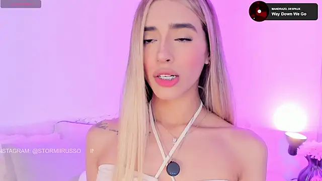 Snapshot of StormiRusso chatting on March 27, 2026, 1:36 am StormiRusso online show from March 27, 2026, 1:36 am