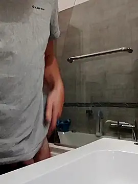 bossofpanty94 online show from February 23, 2025, 9:16 pm