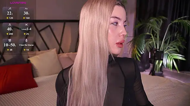 LindaThacker online show from March 28, 2026, 4:35 am