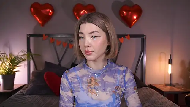 Snapshot of LindaThacker chatting on February 24, 2025, 5:00 am LindaThacker online show from February 24, 2025, 5:00 am