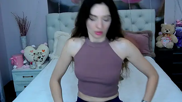 Snapshot of VioletUmi chatting on March 12, 2025, 8:08 am VioletUmi online show from March 12, 2025, 8:08 am