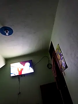 alexmoragomez online show from April 5, 2026, 2:29 am