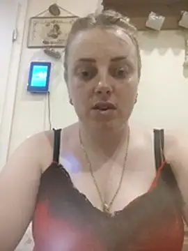 CoddessCrystal online show from June 23, 2026, 8:12 am