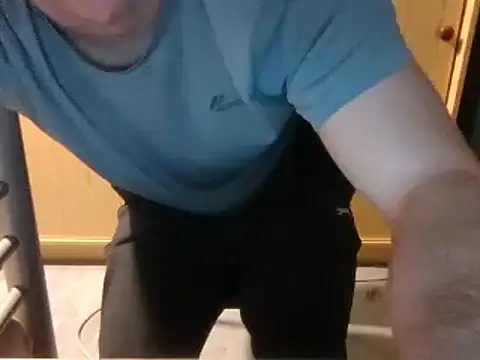 Snapshot of rugbyboy22 chatting on September 12, 2025, 5:02 pm rugbyboy22 online show from September 12, 2025, 5:02 pm