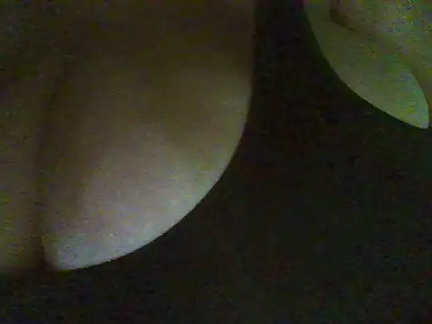 RoxiRedXXX online show from September 16, 2025, 8:32 pm