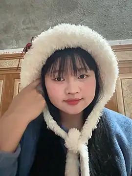 Anges893 online show from November 13, 2025, 3:32 am