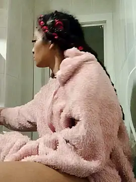 Laanegraofficial  online show from September 30, 2025, 11:33 pm