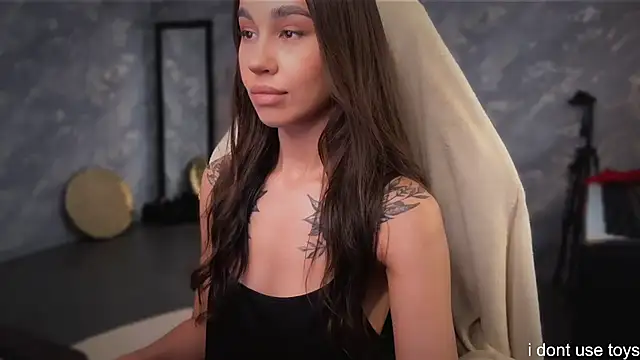 march mellow online show from December 16, 2025, 12:42 pm