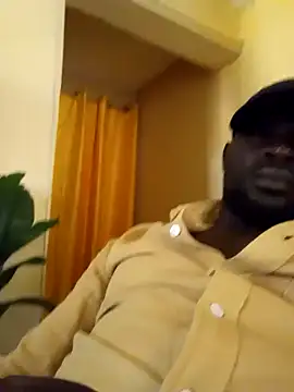 Snapshot of ClinDi chatting on February 26, 2025, 12:16 pm ClinDi online show from February 26, 2025, 12:16 pm