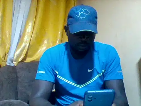 ClinDi online show from October 25, 2025, 4:18 pm