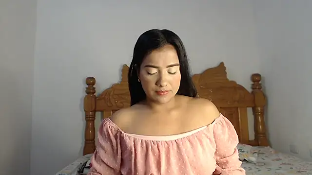 Snapshot of ang_deaz chatting on December 23, 2024, 8:14 pm ang deaz online show from December 23, 2024, 8:14 pm