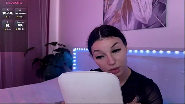 Veronica leal online show from July 23, 2026, 9:39 am
