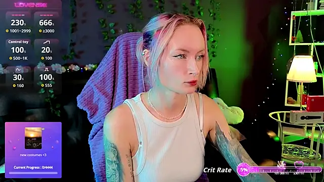 Snapshot of _HelenCarter chatting on October 5, 2025, 8:54 pm HelenCarter online show from October 5, 2025, 8:54 pm