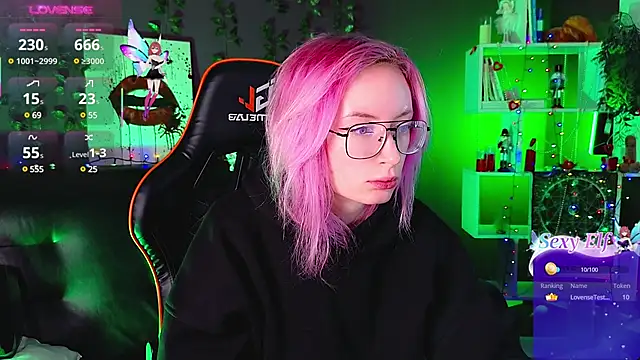 Snapshot of _HelenCarter chatting on March 3, 2025, 8:43 pm HelenCarter online show from March 3, 2025, 8:43 pm