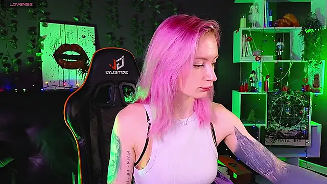 Snapshot of _HelenCarter chatting on March 7, 2025, 8:44 pm HelenCarter online show from March 7, 2025, 8:44 pm