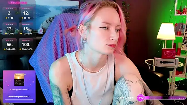 Snapshot of _HelenCarter chatting on November 8, 2025, 8:56 pm HelenCarter online show from November 8, 2025, 8:56 pm