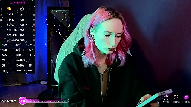  HelenCarter online show from May 27, 2026, 8:38 pm
