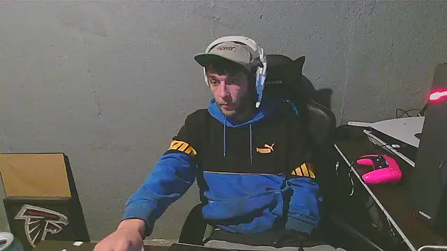 Snapshot of Superoz77 chatting on December 24, 2024, 5:38 am Superoz77 online show from December 24, 2024, 5:38 am