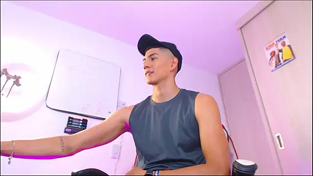Valerio 20 online show from June 19, 2026, 9:20 pm