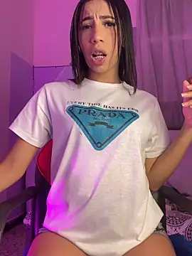 Lina10 online show from October 25, 2025, 8:53 pm