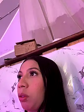 Lina10 online show from November 20, 2025, 8:42 pm