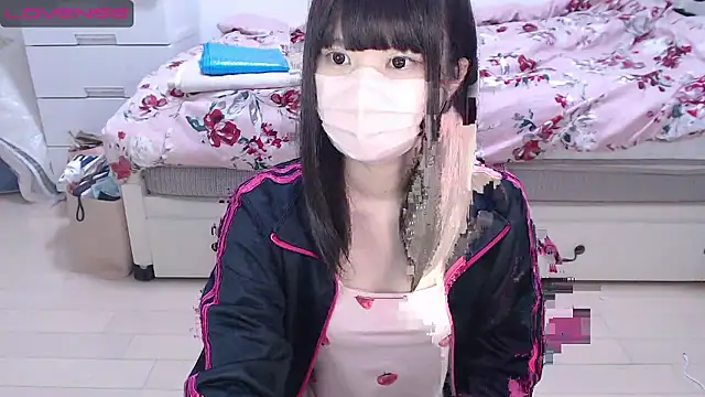 AMI   oO online show from September 15, 2025, 9:48 pm